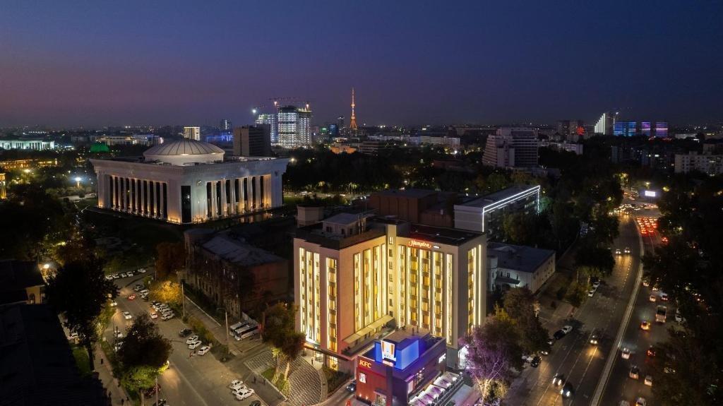 Hampton By Hilton Tashkent Hotel Exterior foto