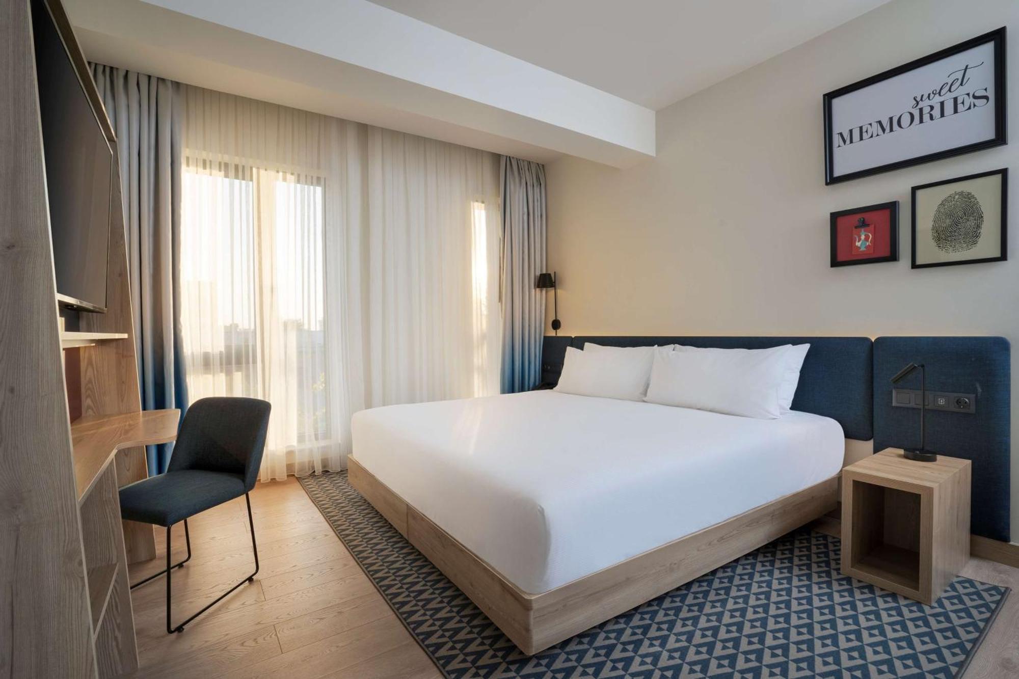 Hampton By Hilton Tashkent Hotel Exterior foto