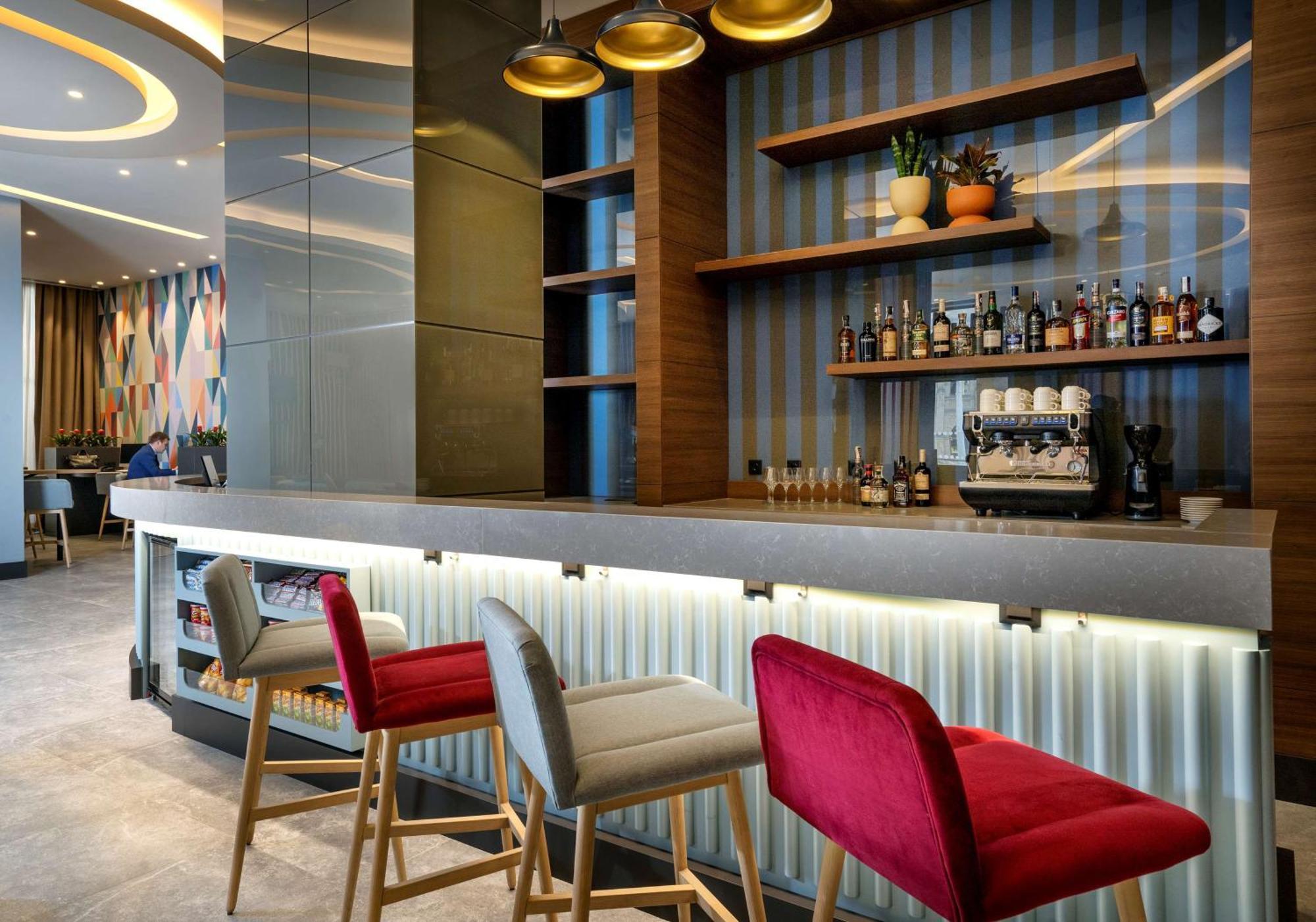 Hampton By Hilton Tashkent Hotel Exterior foto