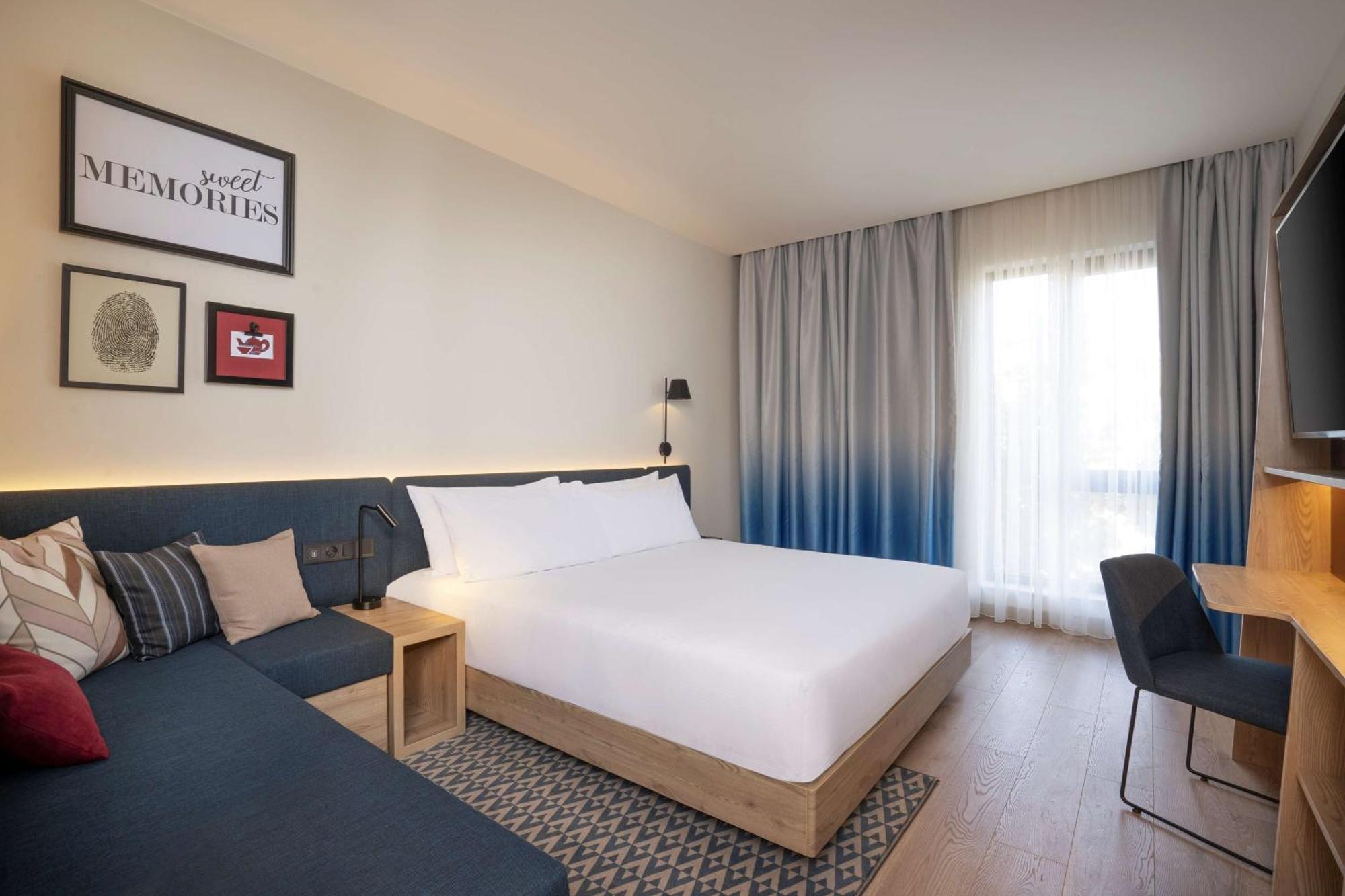 Hampton By Hilton Tashkent Hotel Exterior foto